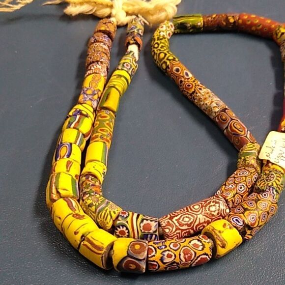 Ceramic African Trading Bead Necklace Upper Voltra few damaged beads see pic - Picture 4 of 11